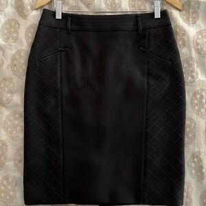 Classic fully lined gray skirt